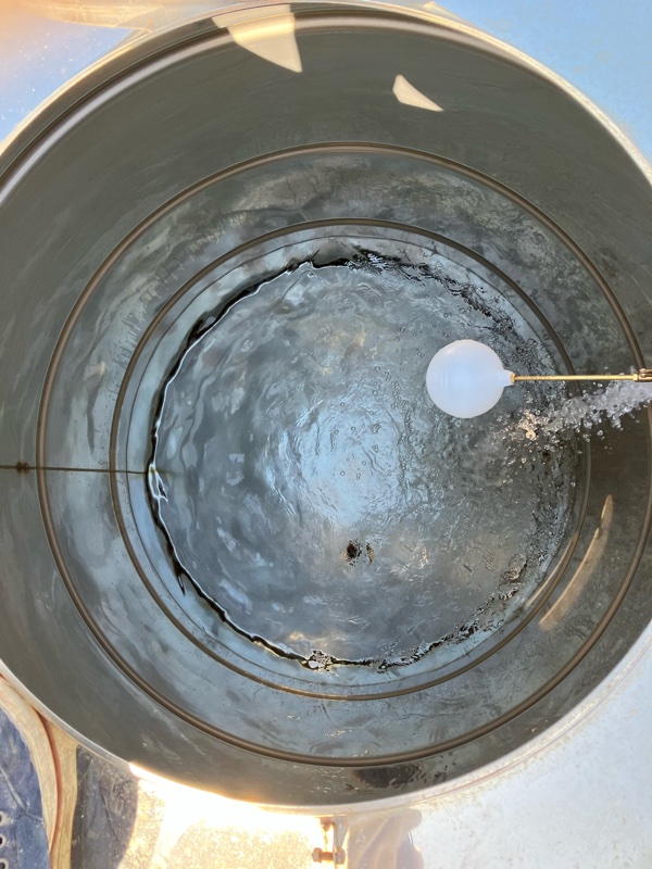 屋上貯水タンク清掃後