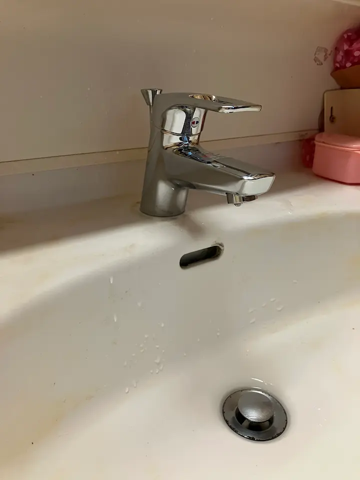 洗面台の水栓交換後